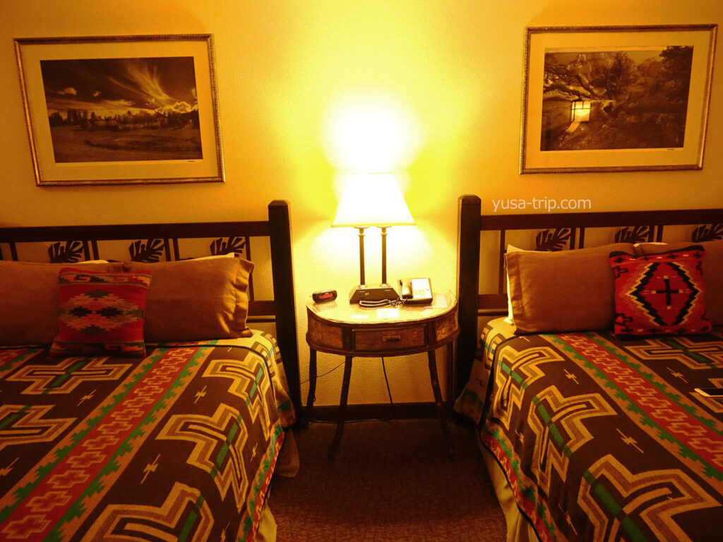 JacobLakeInn_room